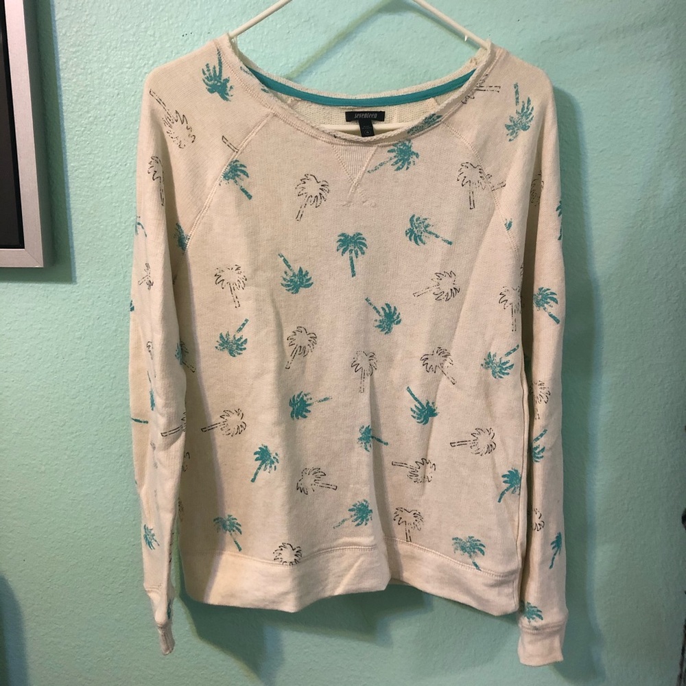 🧚🏽‍♀️3/$15 seventeen Palm Tree pullover